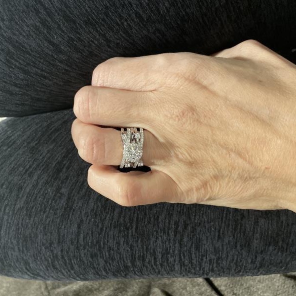 Italo Halo Round Cut Engagement Rings Sets In Sterling Silver - Picture 7 of 10